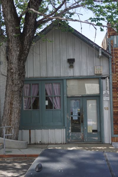 [Picture of Antone's Barber Shop]